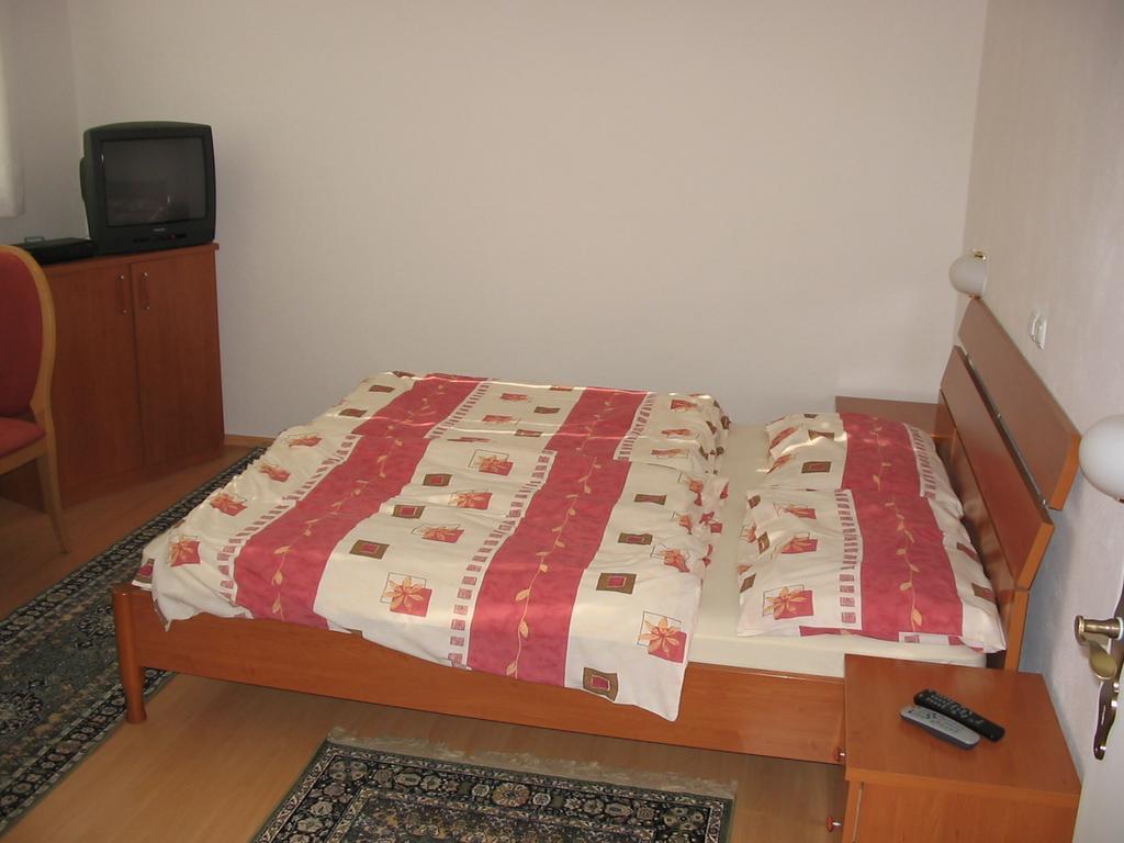 Apartment Lipar Преддвор Экстерьер фото