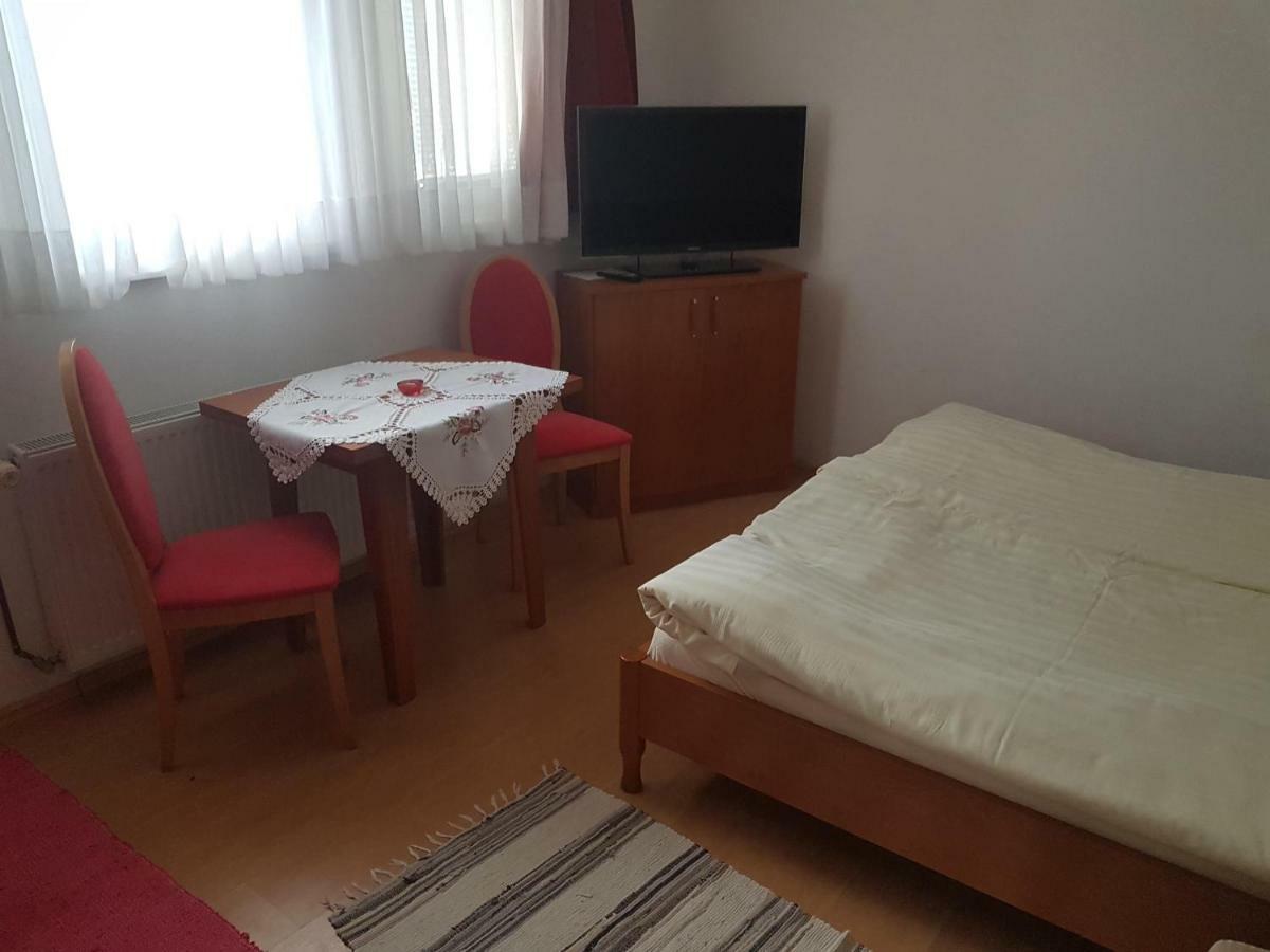 Apartment Lipar Преддвор Экстерьер фото