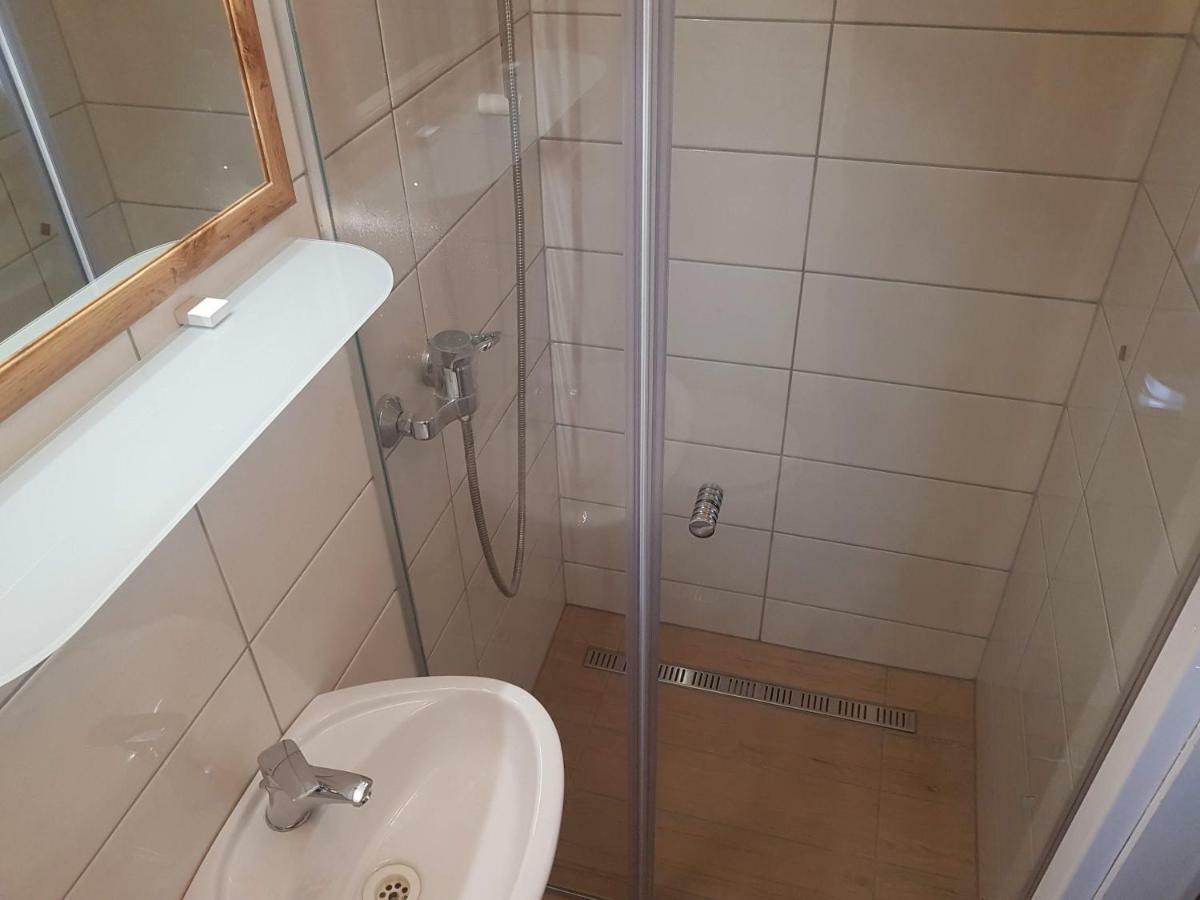 Apartment Lipar Преддвор Экстерьер фото