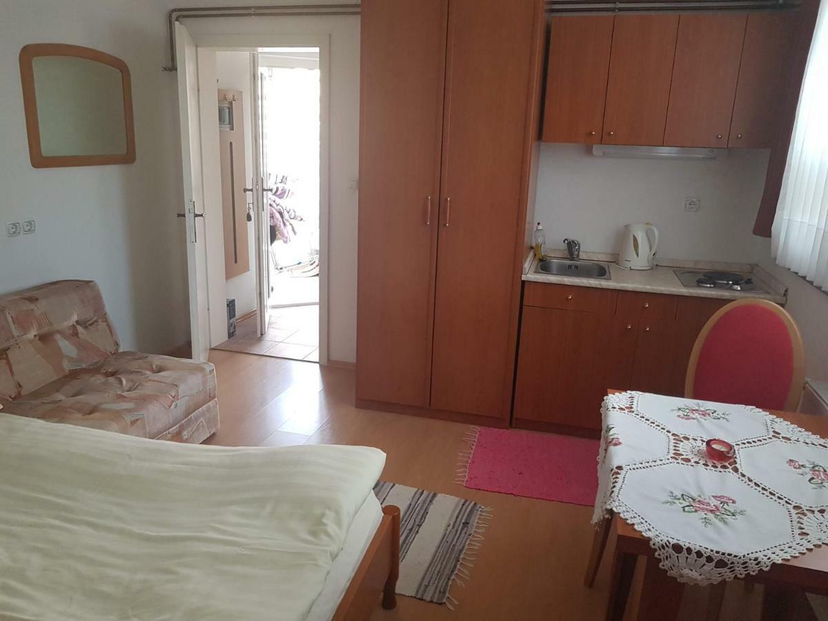 Apartment Lipar Преддвор Экстерьер фото